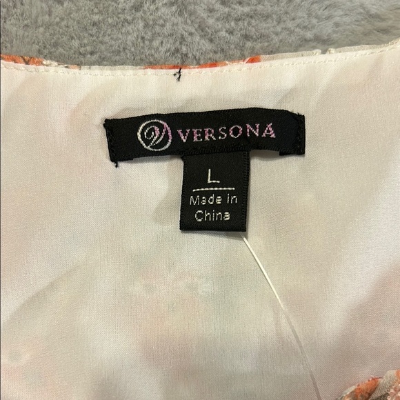 Versona Women’s Floral Sleeveless Top - Orange and White. NWOT - Picture 3 of 7